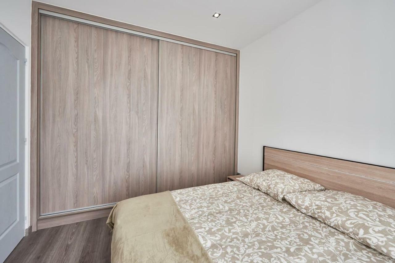 A L'Ombre Du Pin "1" - Ground-Floor T3 Near Disneyland And Paris, 1-6 Guests Le Pin  Exterior foto